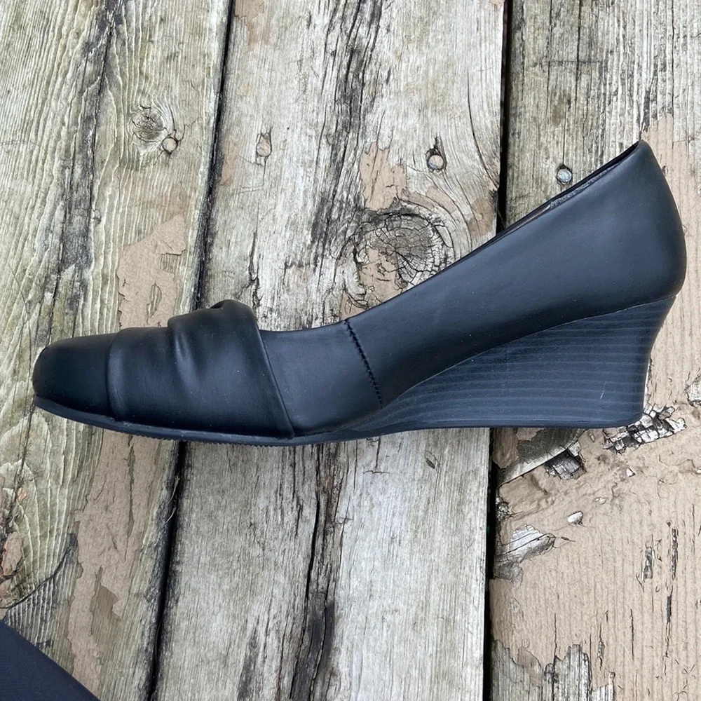 Bongo Women’s Wedges - Black Size 9.5 Nice condition - Picture 7 of 13